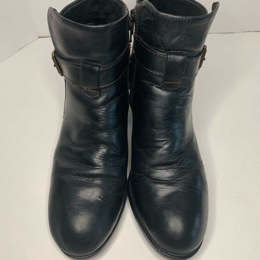 BOC Women's Black Buckle Shea Ankle Bootie Size 9.5